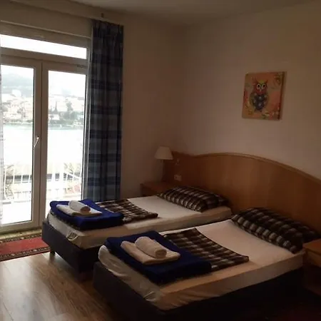 Main Bus Terminal Gasthof 3*