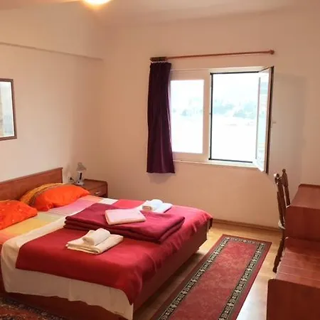 Main Bus Terminal Guest house